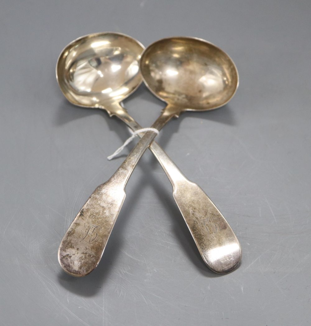 A pair of George III silver fiddle pattern sauce ladles, William Law & Son, Dublin, 1809, 17.3cm, 96 grams.